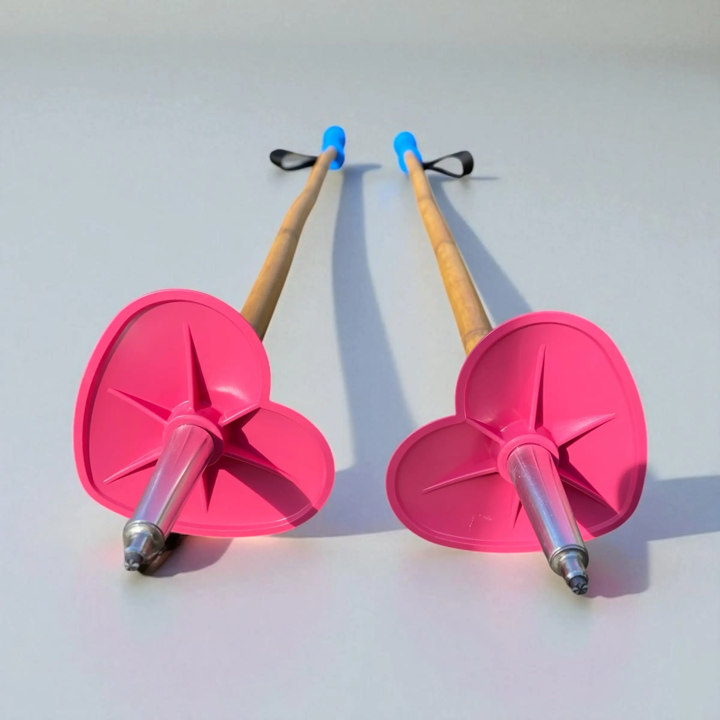 batons de ski roses 
